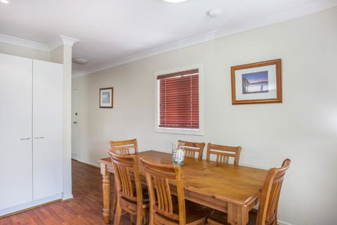 The Sands 4 / 46 Jones Avenue Mollymook - Travel Search 5