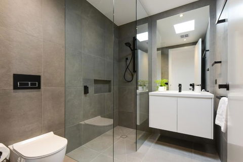 BOUTIQUE STAYS Murrumbeena Place 2 - Travel Search 1