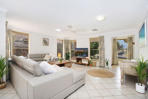 Kailani Beach House - Tourism Guide 0