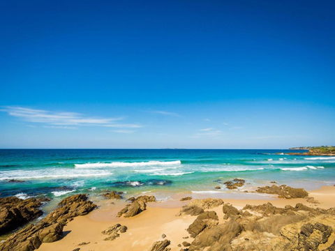 81 Dalmeny Drive Beach House - Tourism Guide 1
