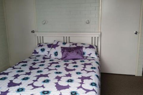 By The Sea Unit 3 13 Esplanade Kings Beach - Travel Search 3