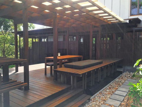 Moonshine Beach Shack - Travel Search 2