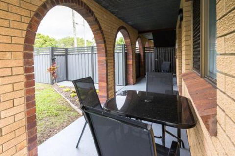 Comfy & Cosy Ground Floor Unit - Travel Search 2