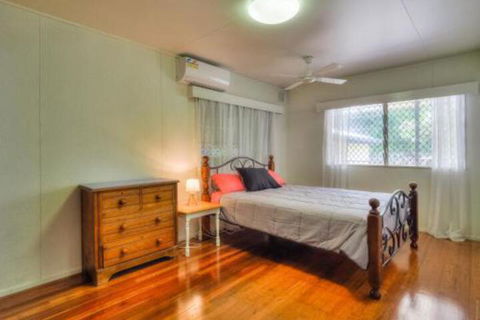 Starfish Shack By The Sea - Travel Agents 5