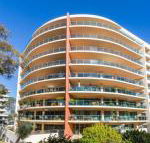 Le Point 702 Luxury  Views