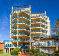 Whitesands 301 Main Beach Location