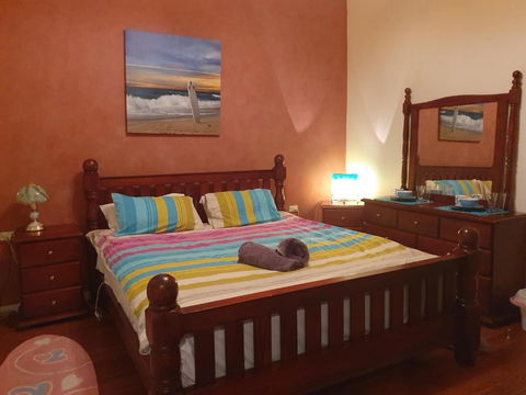 JUST 4 YOU! Amazing Sea Views WIFI Fullly Air Conditioned King Bed - Tourism Guide 5