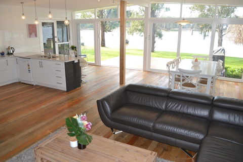 Bundalong Waterfront 28 Graham Ave Bundalong - Travel Search 4