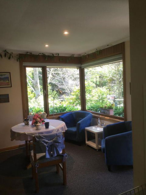 Adelaide Hills B & B Accommodation - Travel Agents 1
