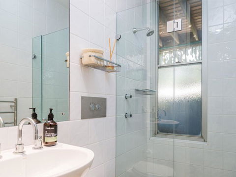 ARGYLL MOLLYMOOK Absolute Waterfront - Travel Search 5