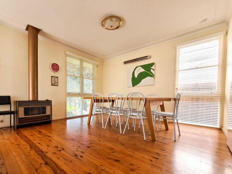 GOLF 39 MOLLYMOOK BEACH - Travel Search 6