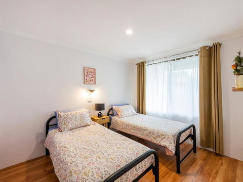 Iluka Villa 7 - Travel Agents 1