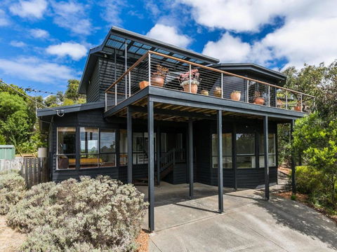 NICHE On NOBLE Ever Changing Vista - Tourism Guide 5