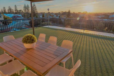 Henley Beach South Amazing Views Huge Private Balcony! - Travel Search 0