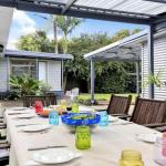 Gone Fishing! Air Conditioned Crisp & Clean - Travel Agents 0