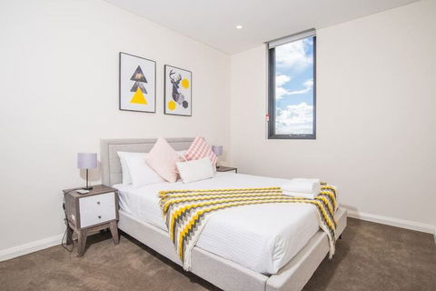 Refreshing 2bed2bath APT In Up&coming Liverpool - Tourism Guide 3