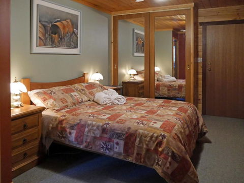 Acacia Hills Retreat - Travel Search 3