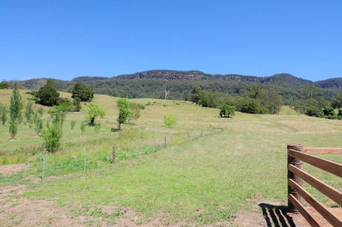 Spring Grove Dairy Picturesque Views! - Travel Search 1