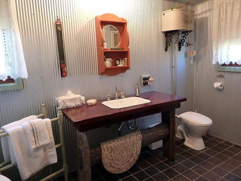 The Settlers Cottage Kangaroo Valley - Tourism Guide 6