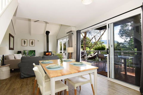 Treetops Newly Renovated In The Village! - Travel Search 5