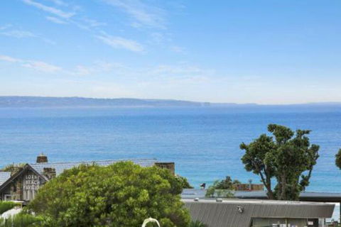 WATERFRONT TWO Position Perfect NEW LISTING 2019 - Tourism Guide 2