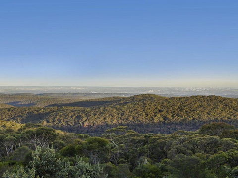 Sydney View 70km From Sydney 1000km From Care! - Tourism Guide 1