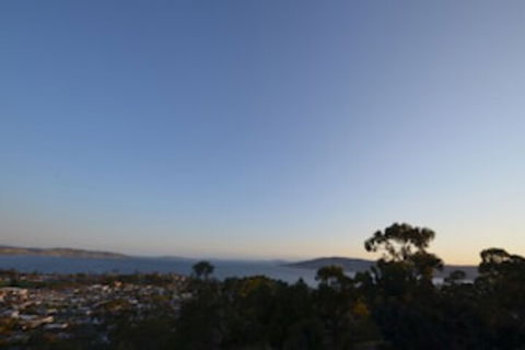 Hilltop House - Travel Agents 0