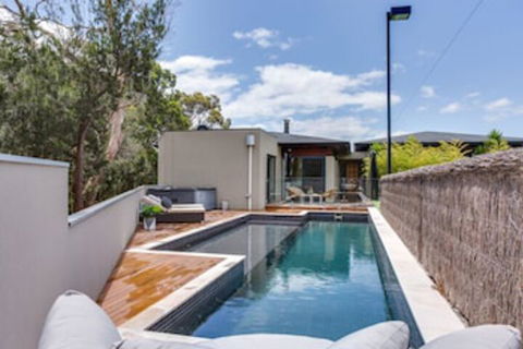 Kalina Retreat Tennis & Pool - Tourism Guide 0