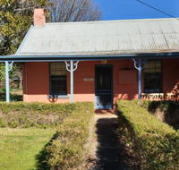 Redruth 2 bedroom cottage situated in wandiligong - Travel Agents