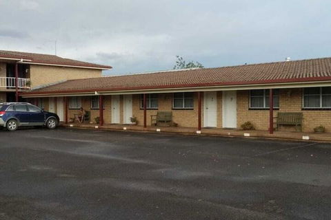 Overlander Motor Lodge - Tourism Guide 2