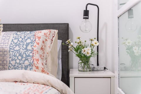 WOW Apartment On Flinders - Tourism Guide 4