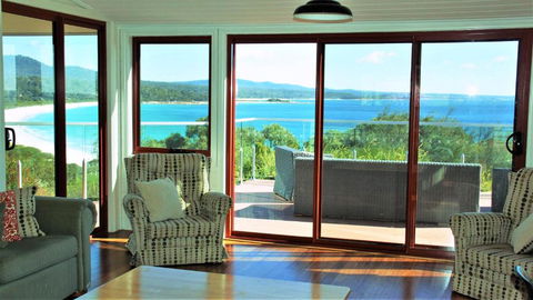 DOLPHIN LOOKOUT COTTAGE Amazing Views Of The Bay Of Fires - Travel Search 3