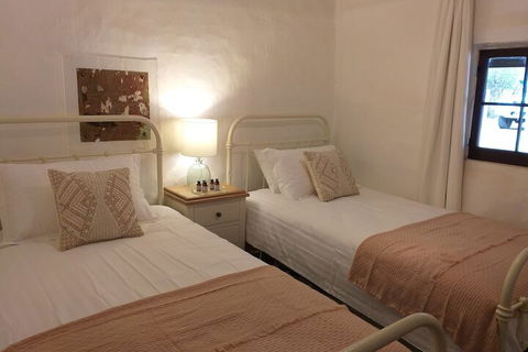 Pines Cottage - Travel Search 4
