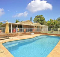 Hook Wine  Sinker Hervey Bay