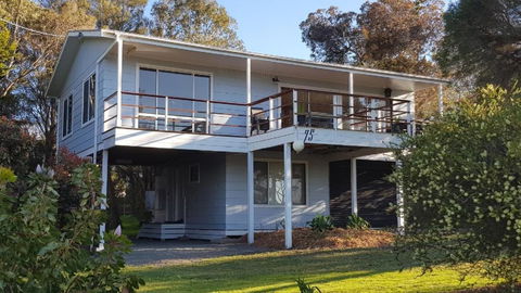 75 Harris Road - Travel Agents 4