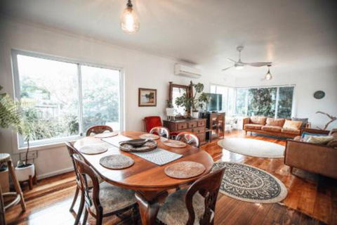 Craypot Cottage Port Campbell - Tourism Guide 7