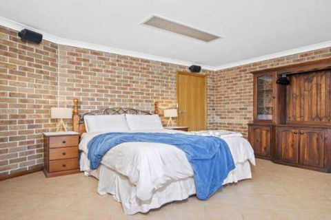 SunRay On Orama Spacious With Great Views - Tourism Guide 5