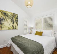 Rockpool 17a Dulconghi Street - Cruises Travel