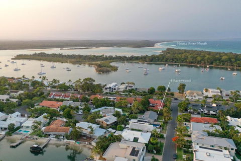 Walk To Hastings Street Noosa Sound - Tourism Guide 3