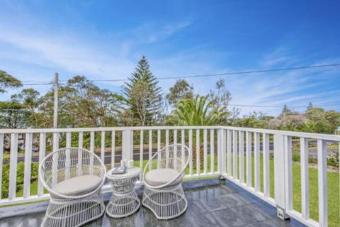 Mitchell Pde 71 Mollymook - Travel Search 4