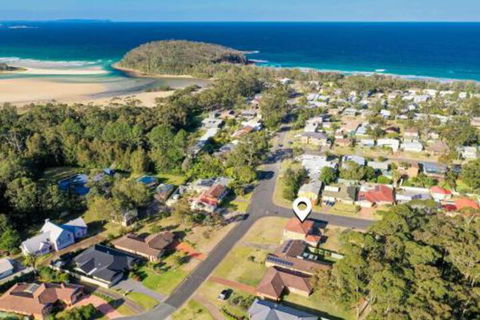 Macleay Street 23 Narrawallee - Tourism Guide 2