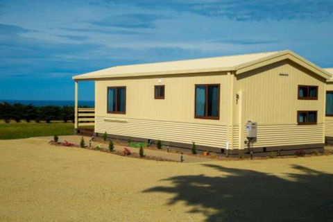 OMARU FARM STAY - Cruises Travel 0