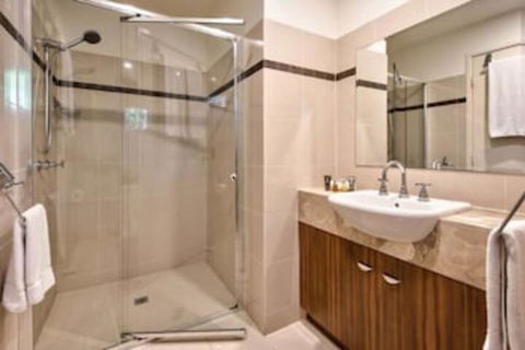 Cooinda Gardens 6 On Hamilton Island - Travel Search 7