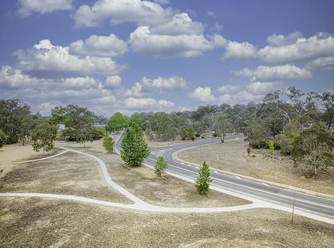 CANBERRA CHIC Hosted By LAbode - Tourism Guide 1