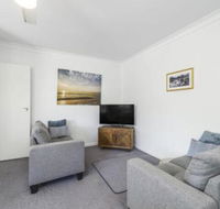 Maliblue 5 / 1 Main Street Crescent Head - Cruises Travel