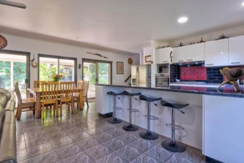 Sandy Feet Retreat Hervey Bay - Travel Agents 6