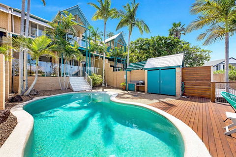 Sunshine Villa At Sanctuary Cove - Travel Search 2