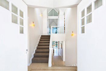 Sunshine Villa At Sanctuary Cove - Travel Search 5