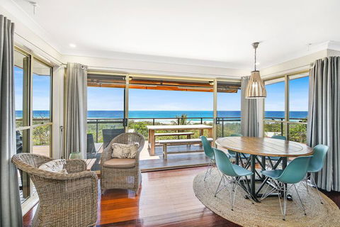 Blue Haven - 7 Egret Street - Travel Search 1