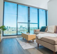 Stunning Waterview Stylish Waterfront Apt In WWP